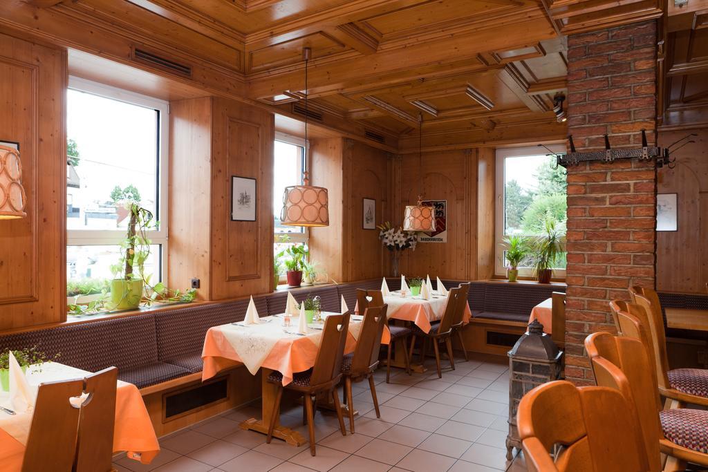 Hotel Deutscher Hof Babenhausen  Exterior photo